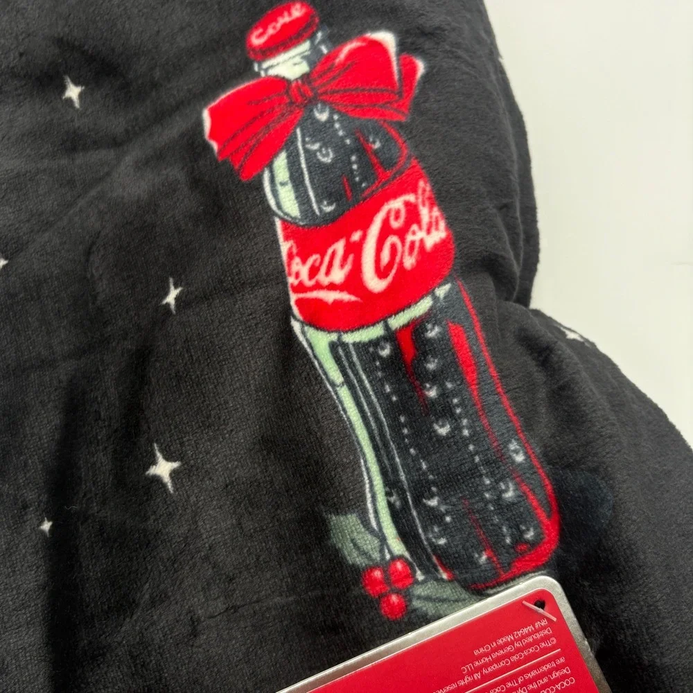 Coca Cola Velvet Soft Throw Blanket Santa Claus Christmas Bottle Bow Black 60x70